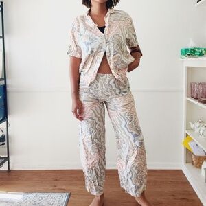 vans ziggin button up shirt and flowy pants matching set